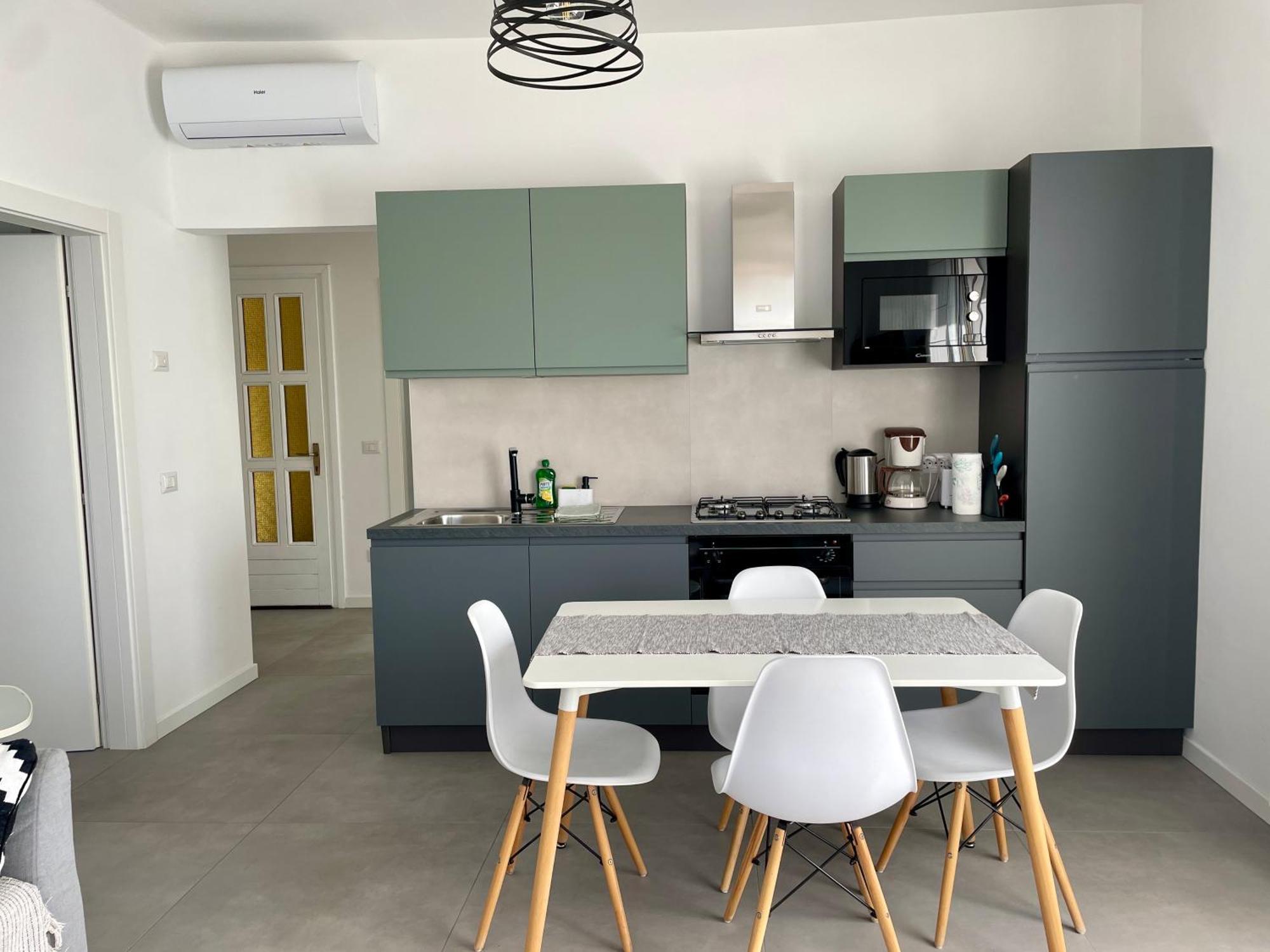 Casa Mario & Laura Ferienwohnungen Free Wi-Fi Parking มัลเชซิเน ภายนอก รูปภาพ