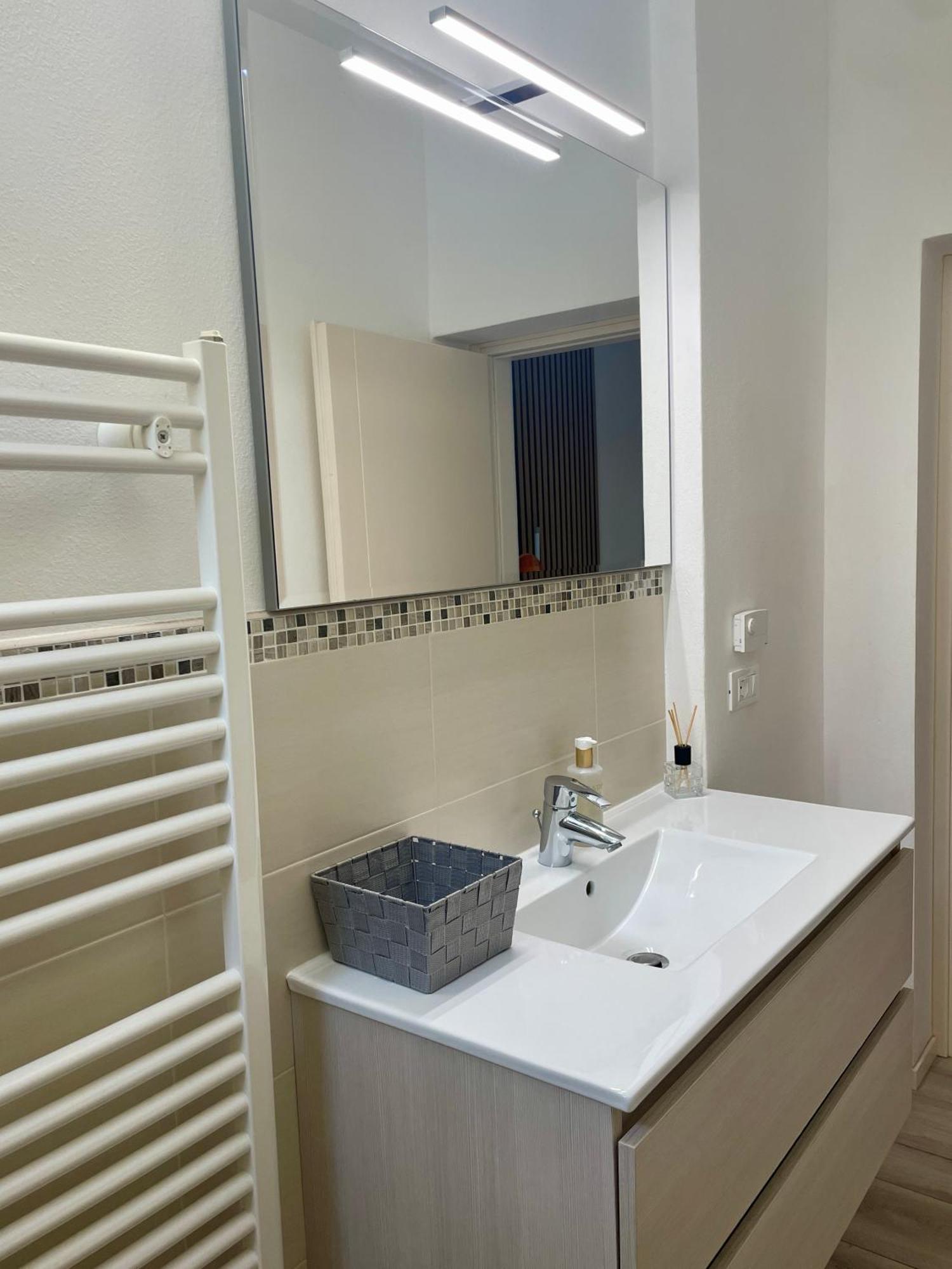 Casa Mario & Laura Ferienwohnungen Free Wi-Fi Parking มัลเชซิเน ภายนอก รูปภาพ