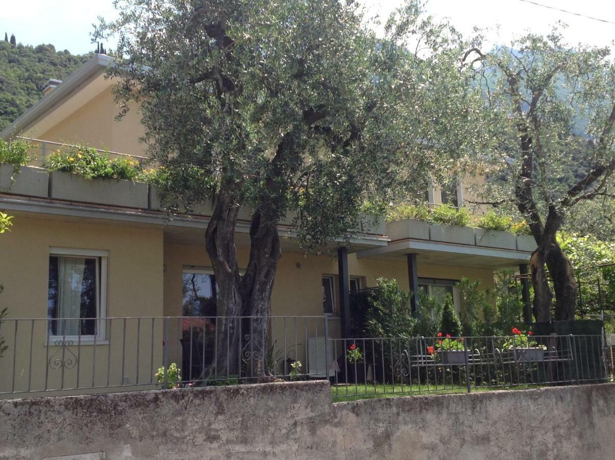 Casa Mario & Laura Ferienwohnungen Free Wi-Fi Parking มัลเชซิเน ภายนอก รูปภาพ