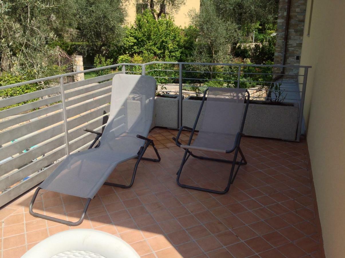 Casa Mario & Laura Ferienwohnungen Free Wi-Fi Parking มัลเชซิเน ภายนอก รูปภาพ